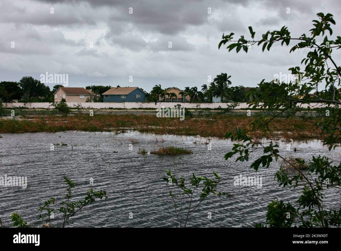 South Florida, USA. 28th Sep, 2022. Hurricane Ian landing with structural damages, floods area, heavy rain, building damages in South Florida. Credit: Yaroslav Sabitov/YES Market Media/Alamy Live News Stock Photo