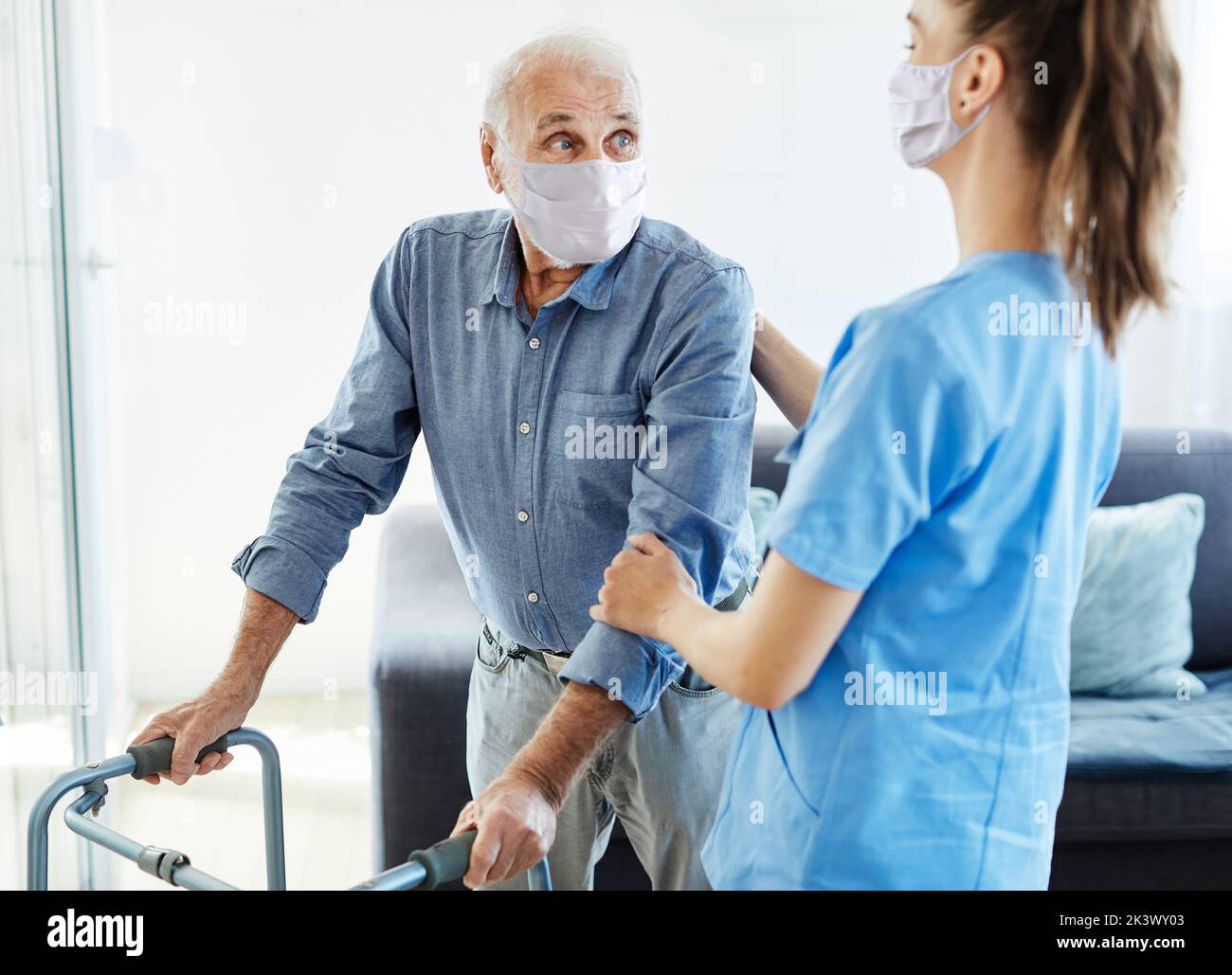 Old man using walker hi-res stock photography and images - Alamy