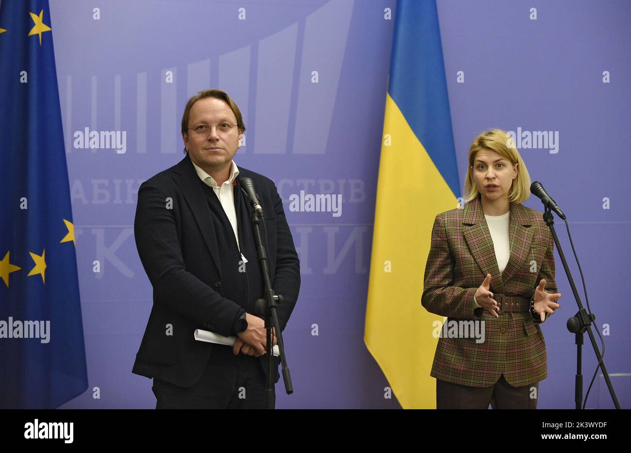 Kyiv, Ukraine. 28th Sep, 2022. KYIV, UKRAINE - SEPTEMBER 28, 2022 - Deputy Prime Minister for European and Euro-Atlantic Integration of Ukraine Olha Stefanishyna and European Commissioner for Neighbourhood and Enlargement from Hungary Oliver Varhelyi hold a joint press briefing during their official meeting, Kyiv, capital of Ukraine. Credit: Ukrinform/Alamy Live News Stock Photo