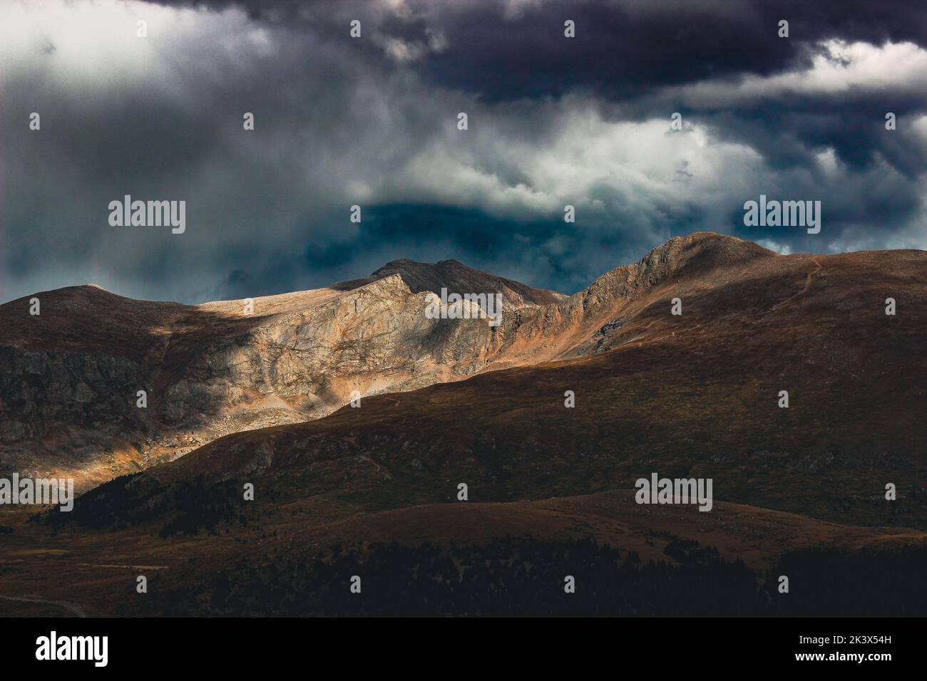 Dark stormy landscape hi-res stock photography and images - Alamy