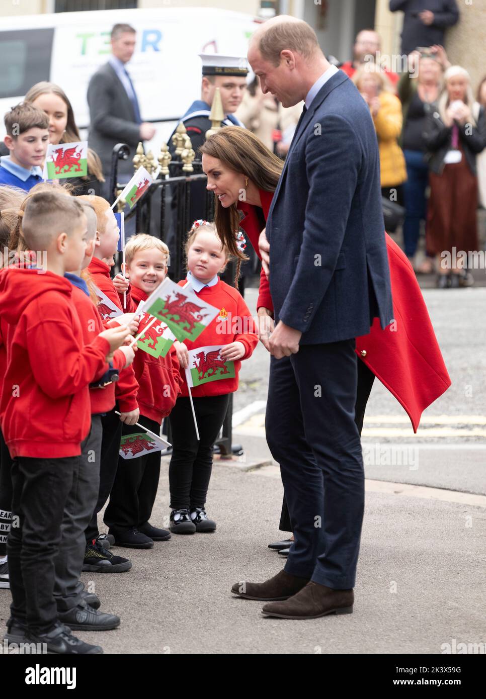 Swansea, Wales, UK. 27 September, 2022.  Prince William, Prince of Wales and Catherine, Princess of Wales  meet the public during a visit to St Thomas Stock Photo