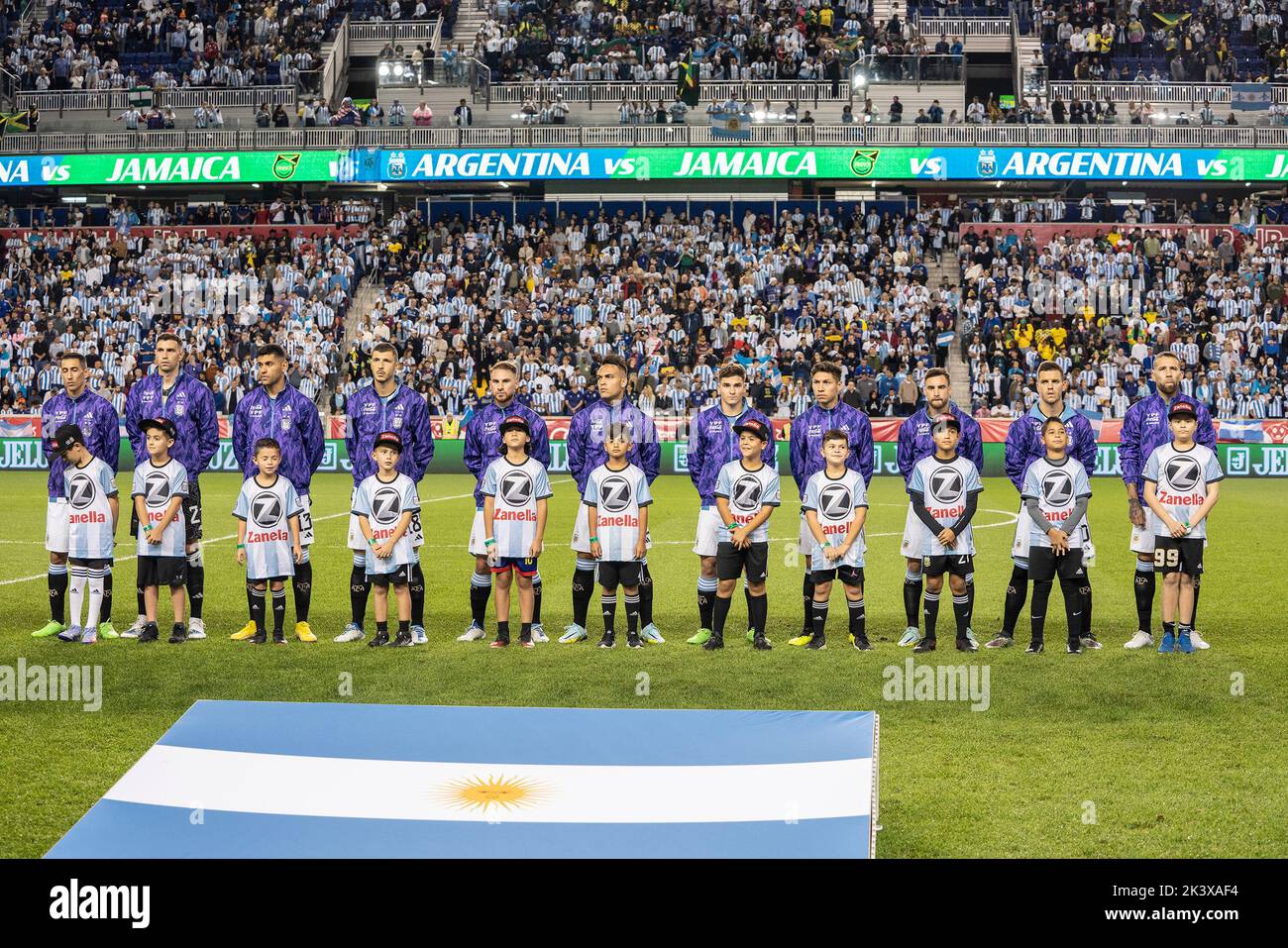 New York, New York, USA. 27th Sep, 2022. Argentina national team starting eleven pose before friendly football game against Jamaica at Red Bull Arena. Argentina won 3 - 0. Friendly game played in preparation for the World Cup to be held in Qatar in November 2022. Three intruders were apprehended by security personnel after they invaded the pitch during the game trying to reach Lionel Messi of Argentina. (Credit Image: © Lev Radin/Pacific Press via ZUMA Press Wire) Stock Photo