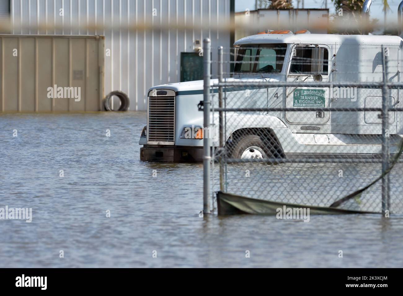 FORT LAUDERDALE, FL SEPTEMBER 22, 2022 Hurricane Ian makes landfall in Florida as dangerous