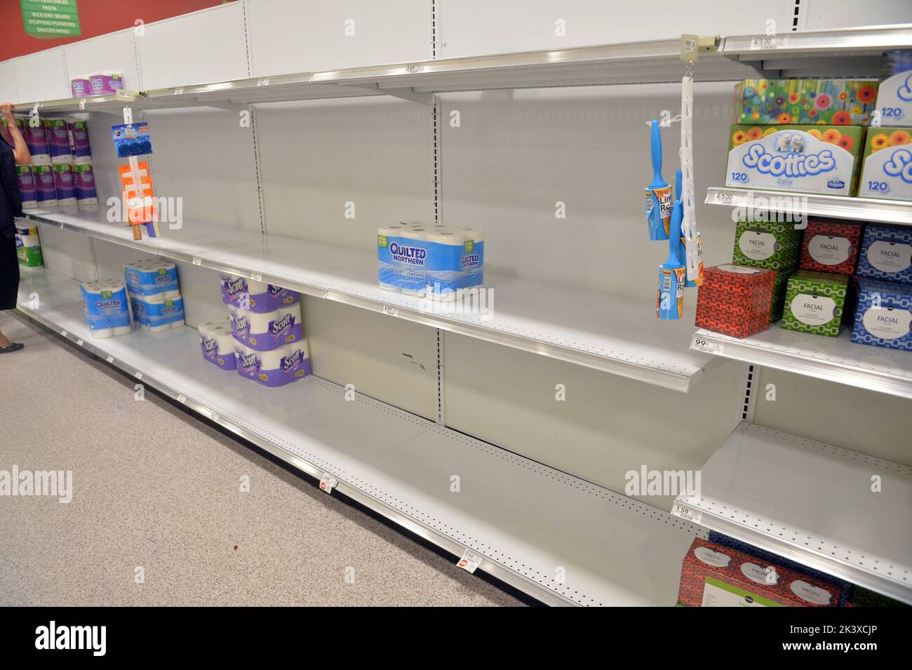 FORT LAUDERDALE, FL - SEPTEMBER 22, 2022: Hurricane Ian makes landfall in Florida as dangerous Category 4 hurricane. Historic File photos of Hurricanes in South Florida  People:  Publix Supermarket Stock Photo