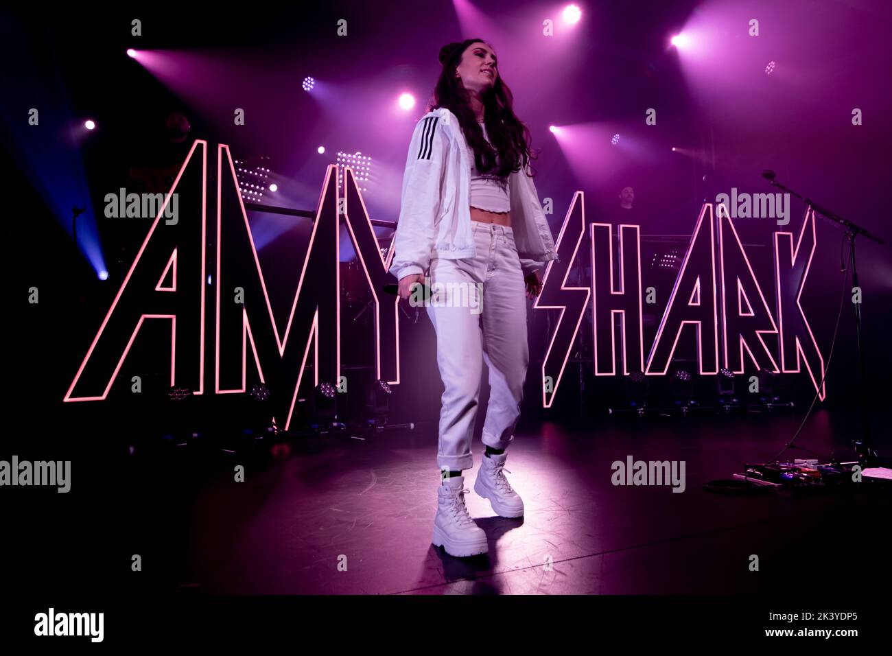 Australian singer songwriter Amy Shark performing live in 2022 Stock Photo Alamy