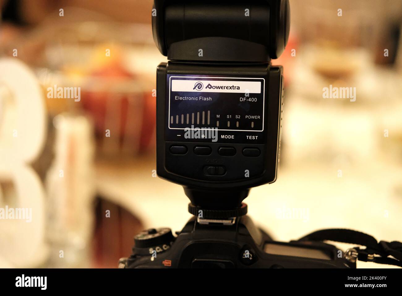 Shooting with flash and without hi-res stock photography and images - Alamy