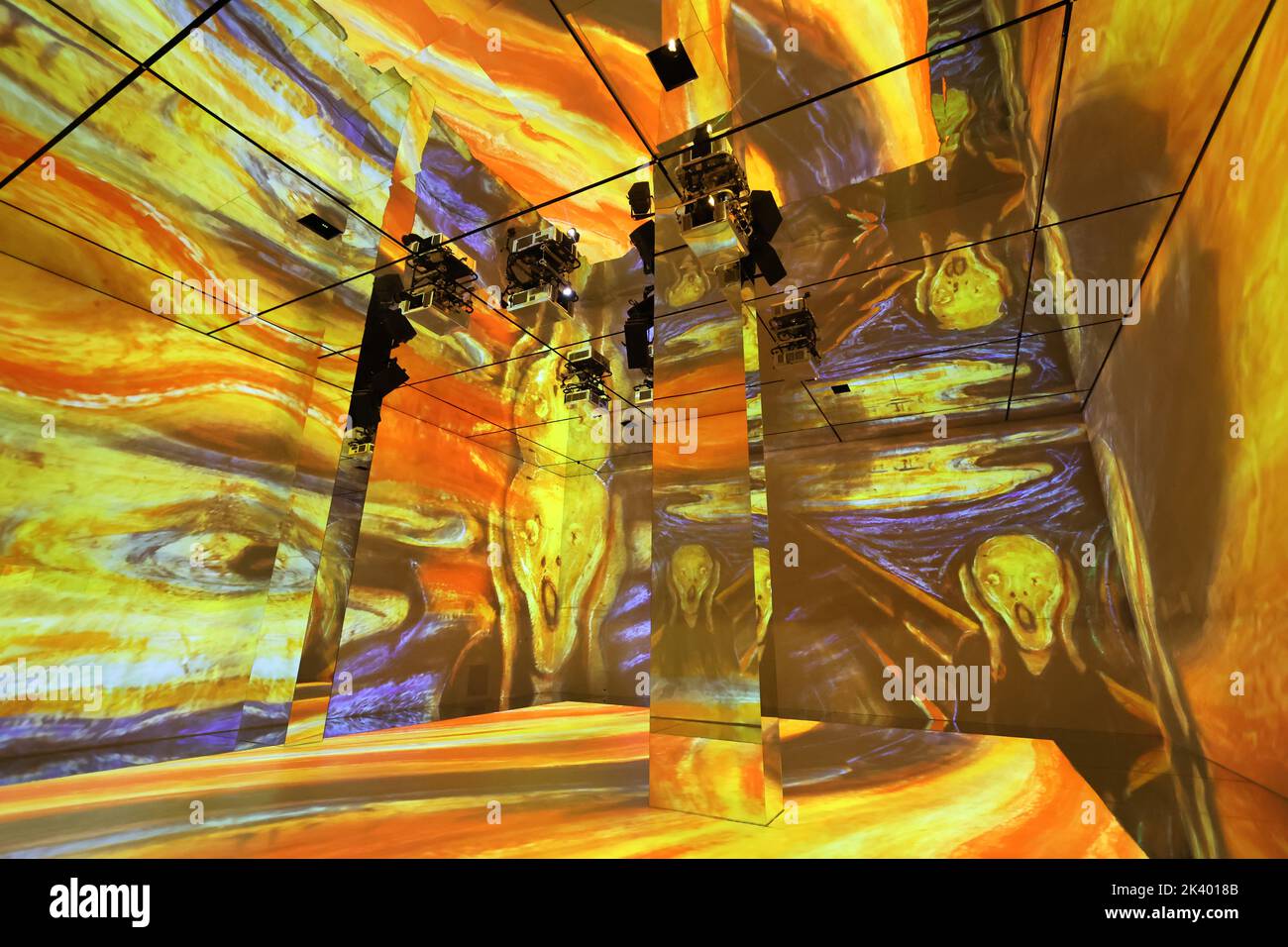 Frameless Press Preview, UK's biggest immersive art experience, Marble