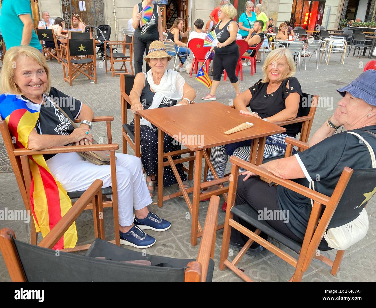 Barcelona, Spain. 11th Sep, 2022. Historian Eulalia (l) with her group of ladies. Five years after the Catalan independence referendum, the euphoria has now faded. The separatists are divided. (to dpa 'Much frustration five years after Catalonia's chaotic referendum') Credit: Emilio Rappold/dpa/Alamy Live News Stock Photo
