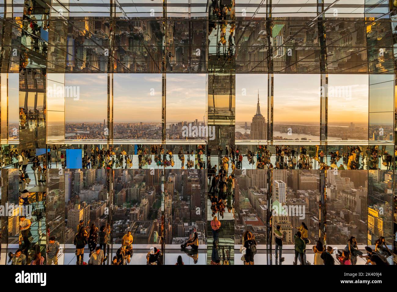 Summit one vanderbilt glass hi res stock photography and images Alamy Summit one vanderbilt glass hi res stock photography and images Alamy