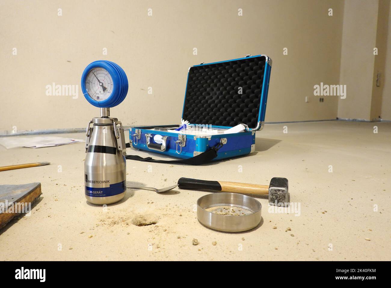 technical equipment for a calcium carbide measurement to determine the