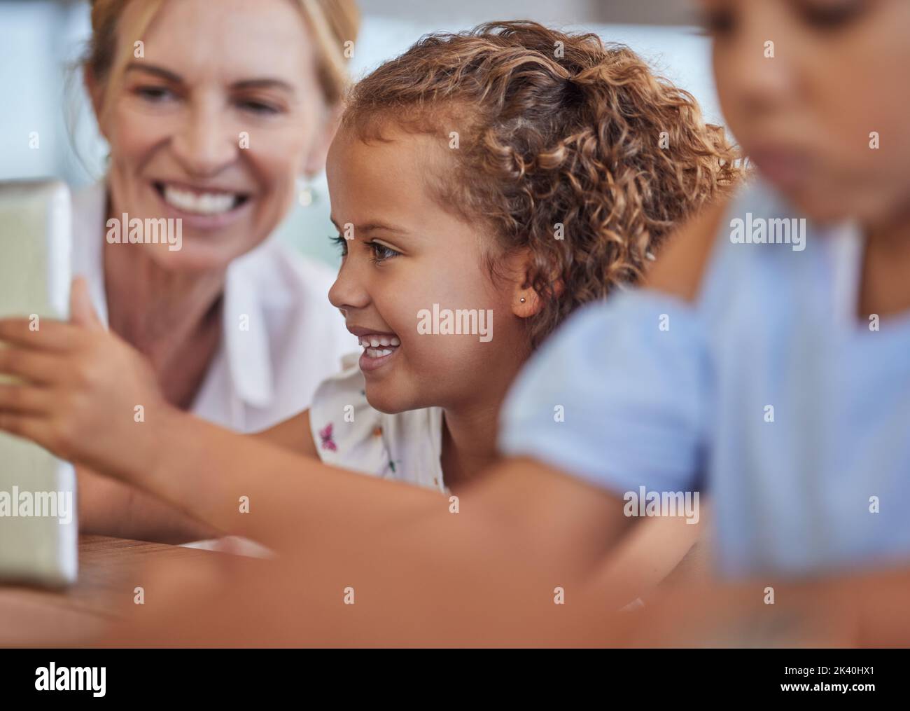 Young babysitter hi-res stock photography and images - Alamy