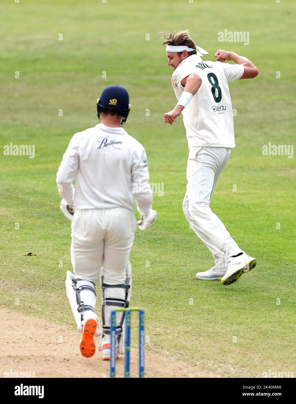 Nottinghamshire's Stuart Broad (right) celebrates the wicket of Durham's Chris Benjamin during day four of the LV= Insurance County Championship, Division two match at Trent Bridge, Nottingham. Picture date: Thursday September 29, 2022. Stock Photo