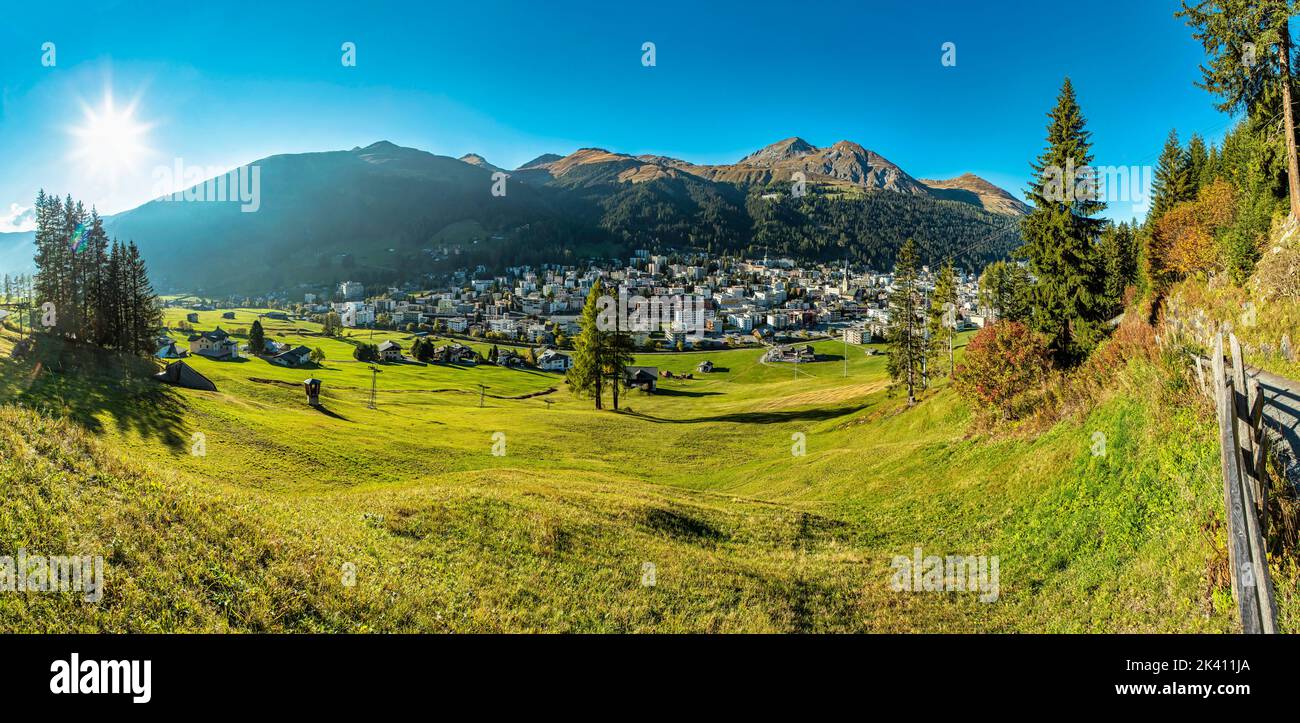 View at Davos *** Local Caption ***  Davos,  Graubünden, Switzerland, city, village, field, meadow, autumn, mountains, hills, Stock Photo