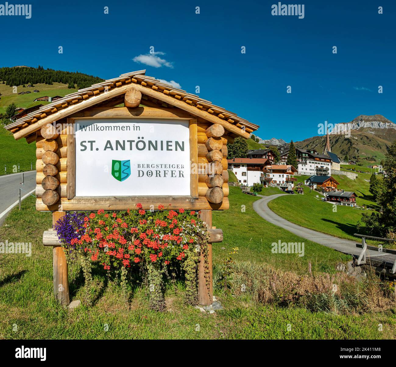 Welcome sign *** Local Caption ***  Sankt Antönien,  Graubünden, Switzerland, city, village, field,  meadow, flowers, autumn, mountains, hills, Stock Photo
