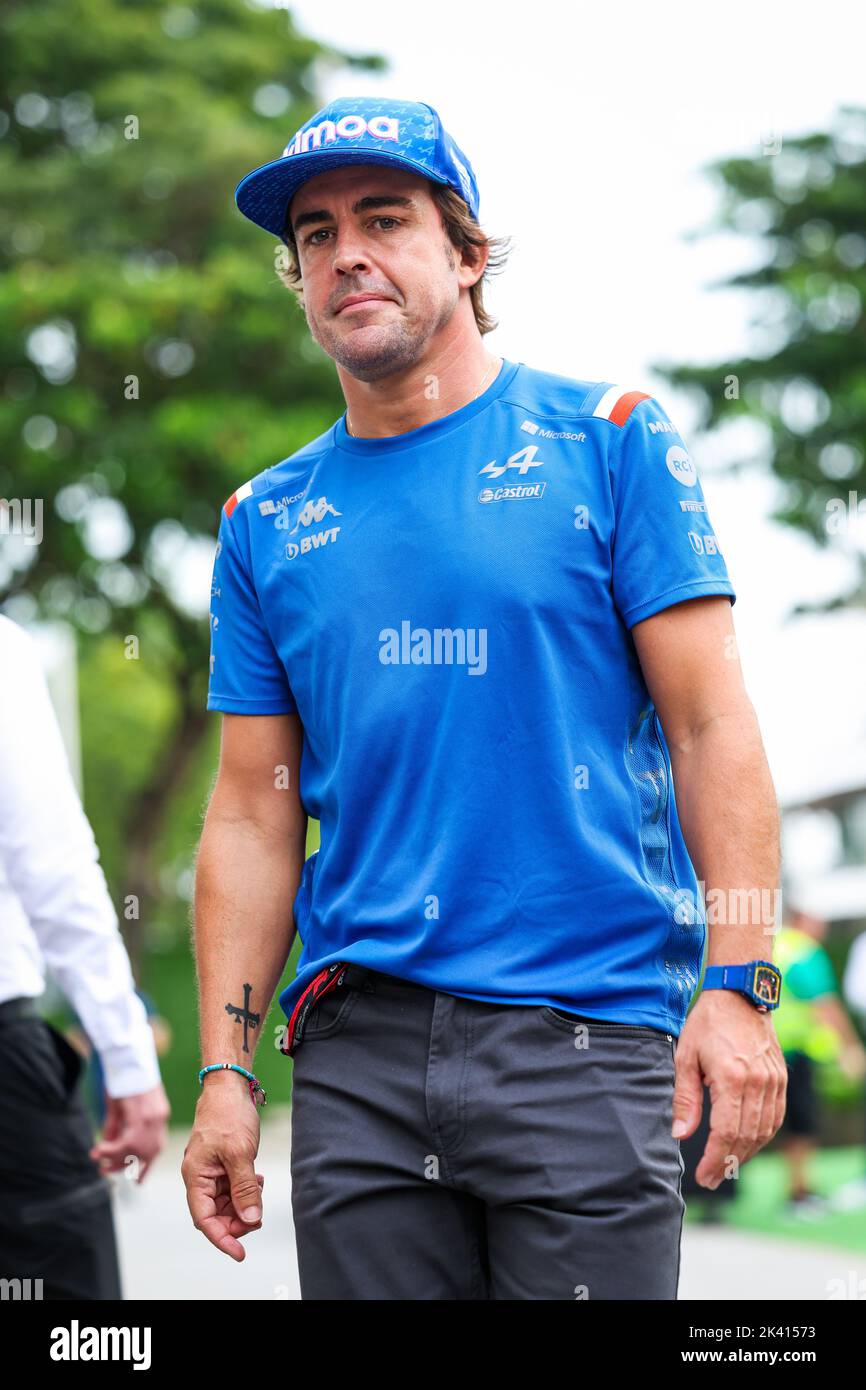 ALONSO Fernando (spa), Alpine F1 Team A522, portrait during the Formula 1 Singapore Airlines Singapore Grand Prix 2022, 17th round of the 2022 FIA Formula One World Championship from September 30 to October 02, 2022 on the Marina Bay Street Circuit, in Singapore - Photo: Florent Gooden / Dppi/DPPI/LiveMedia Stock Photo