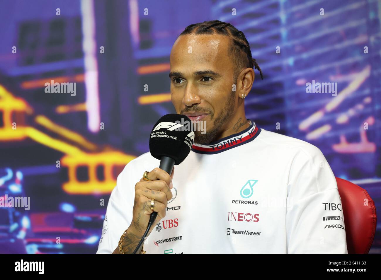 HAMILTON Lewis (gbr), Mercedes AMG F1 Team W13, portrait, press conference, during the Formula 1 Singapore Airlines Singapore Grand Prix 2022, 17th round of the 2022 FIA Formula One World Championship from September 30 to October 02, 2022 on the Marina Bay Street Circuit, in Singapore - Photo: Florent Gooden/DPPI/LiveMedia Stock Photo