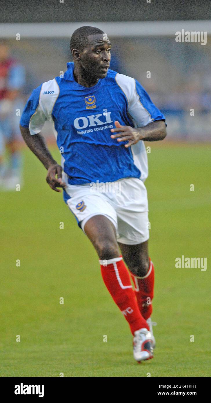 Portsmouth FC Andy Cole Pic Mike Walker 2006 Stock Photo Alamy