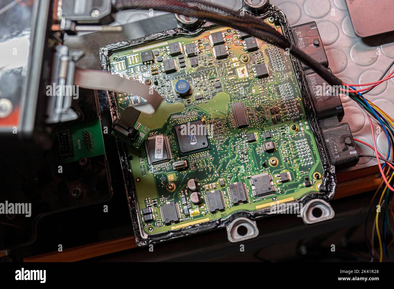 Detail of Car ecu bench reading method for remapping and power Increase