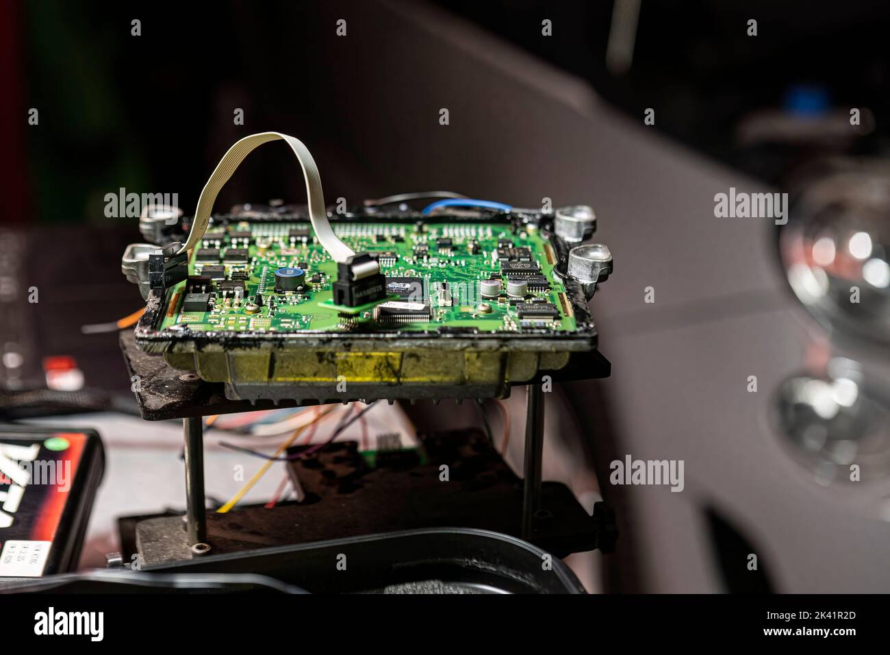 Detail of Car ecu bench reading method for remapping and power Increase