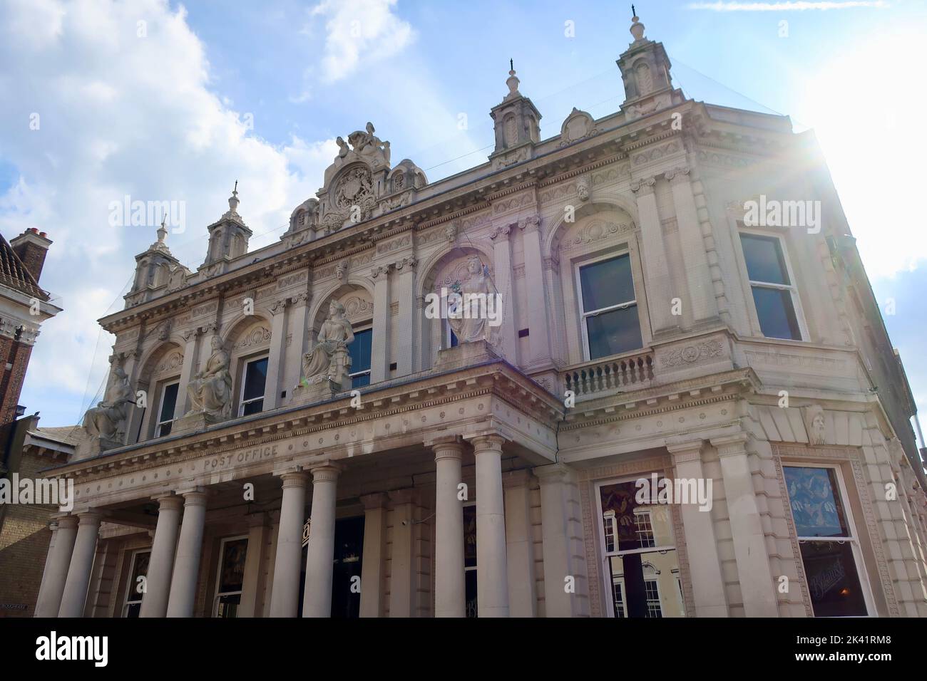 Ipswich, Suffolk, UK 29 September 2022 Bright sunny autumn