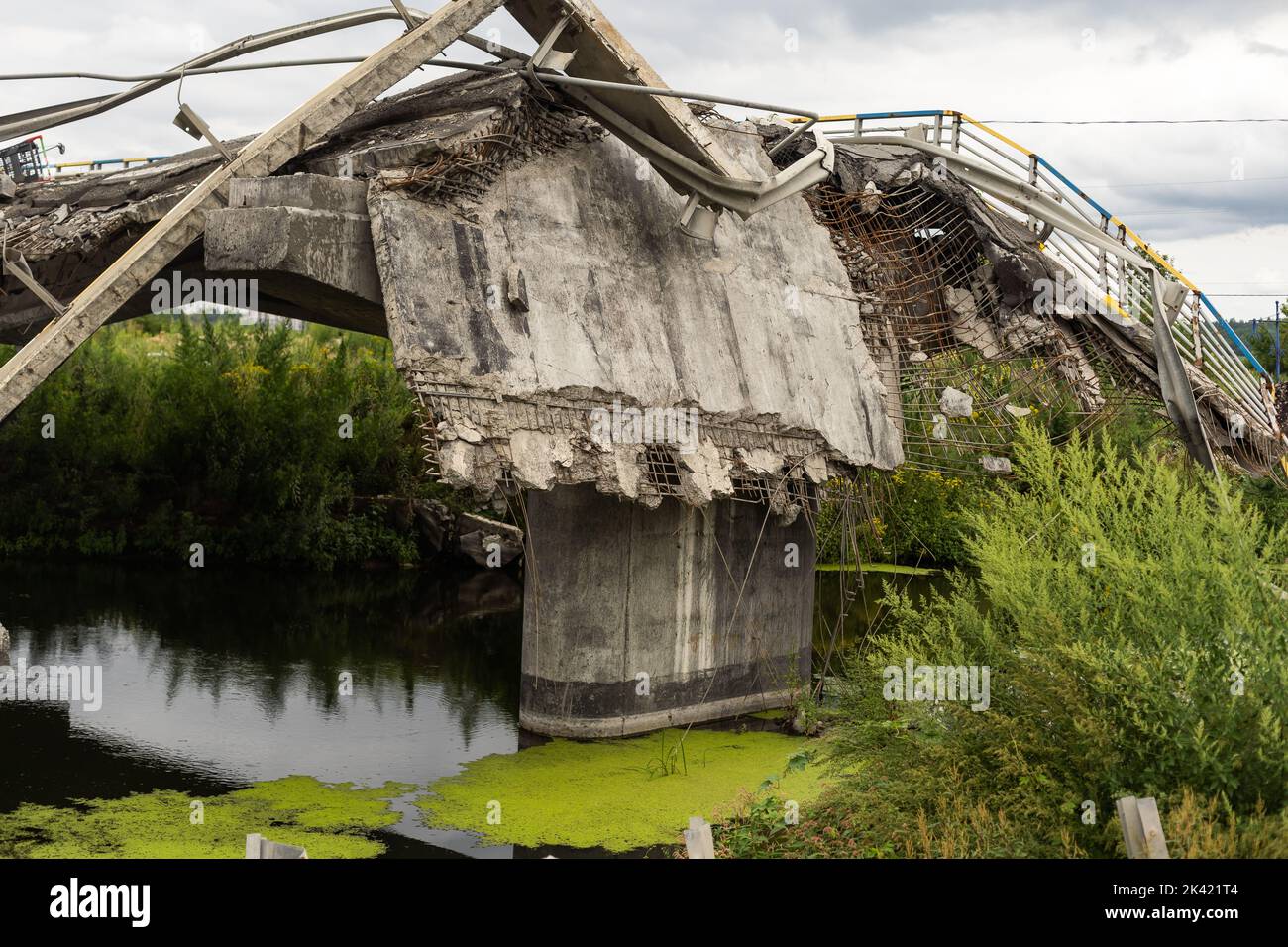 Ukraine war refugees panorama hi-res stock photography and images - Alamy