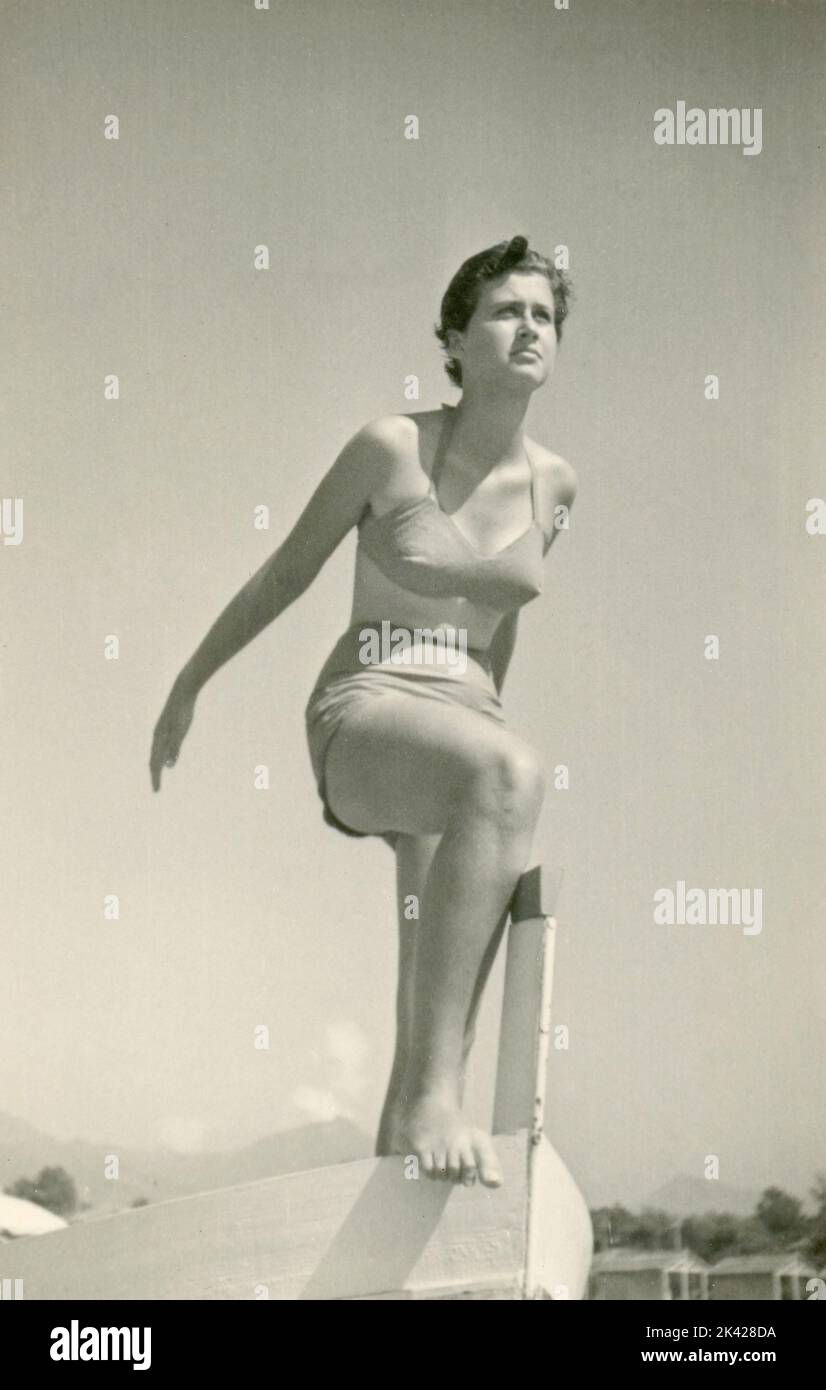 Woman pose 1950s hi-res stock photography and images - Alamy