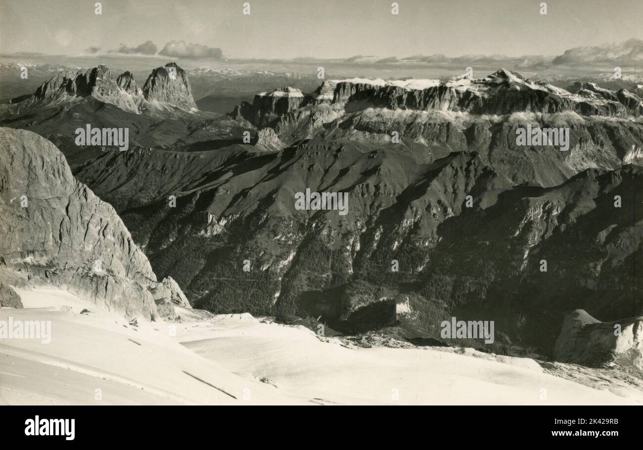 View of Sassolungo mountain and Sella Boè at the Marmolada, Dolomites Alps, Italy 1930s Stock Photo