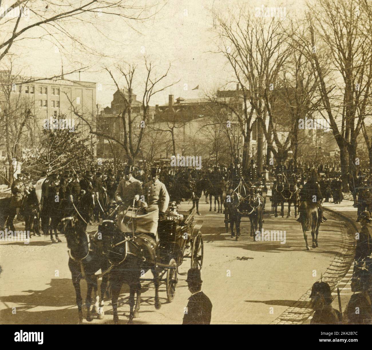 Carriages of English Prince Henry and party arriving at White House on February 24th, Washington DC, USA 1902 Stock Photo