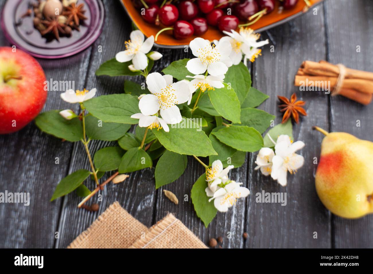 Red jasmine flower hires stock photography and images Alamy
