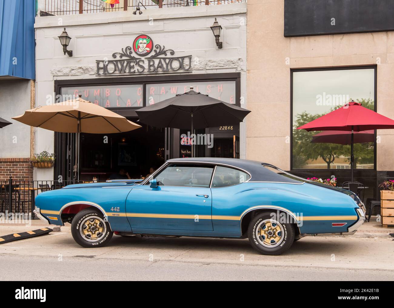 FERNDALE, MI/USA AUGUST 16, 2019 A 1972 Oldsmobile Cutlass S 442 W30