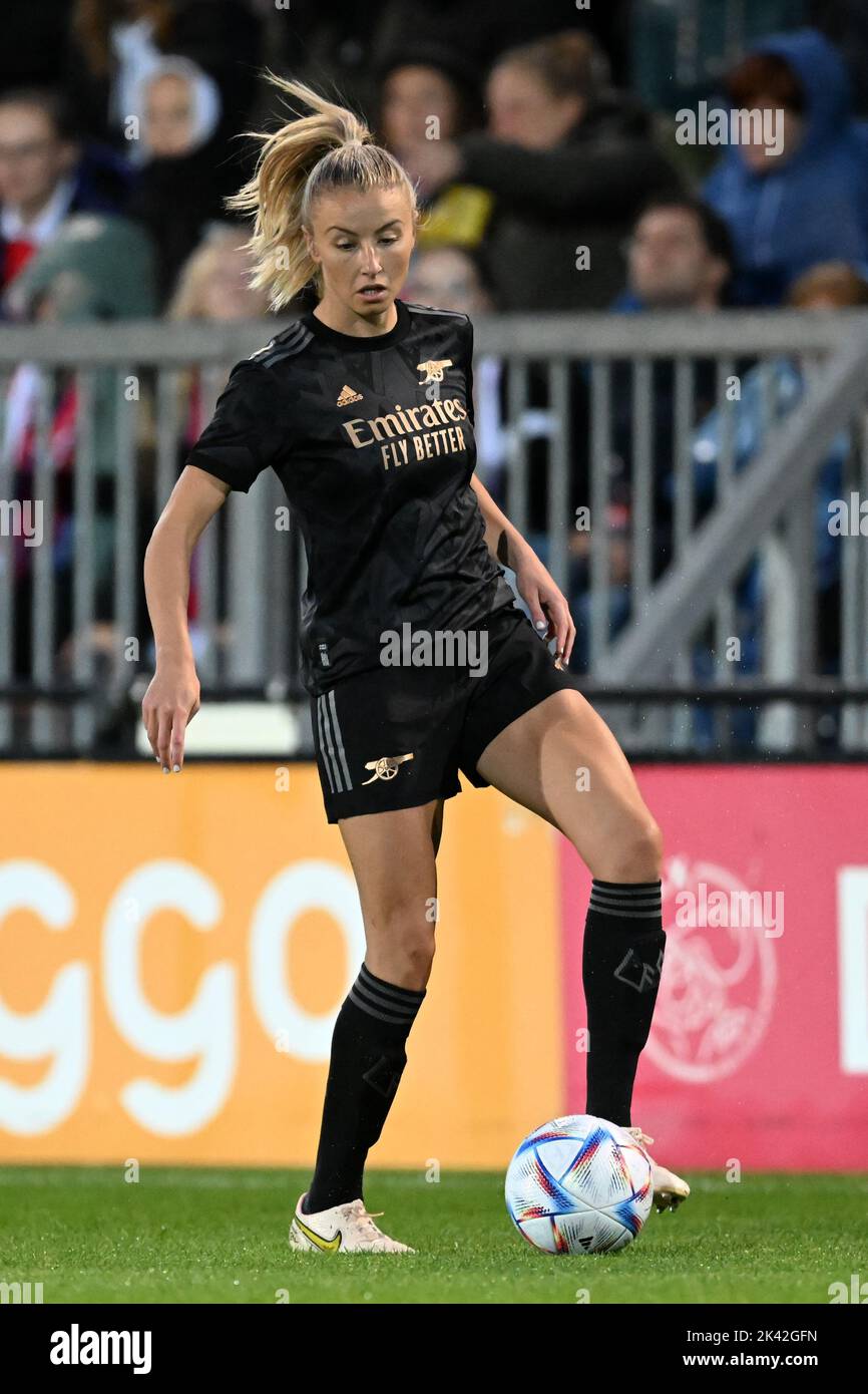 amsterdam-leah-williamson-of-arsenal-wfc-during-the-uefa-champions