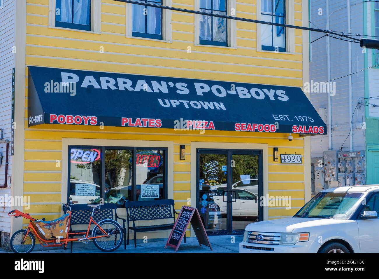 NEW ORLEANS, LA, USA - SEPTEMBER 27, 2022: Parran's Po-Boys Uptown restaurant on Prytania Street Stock Photo