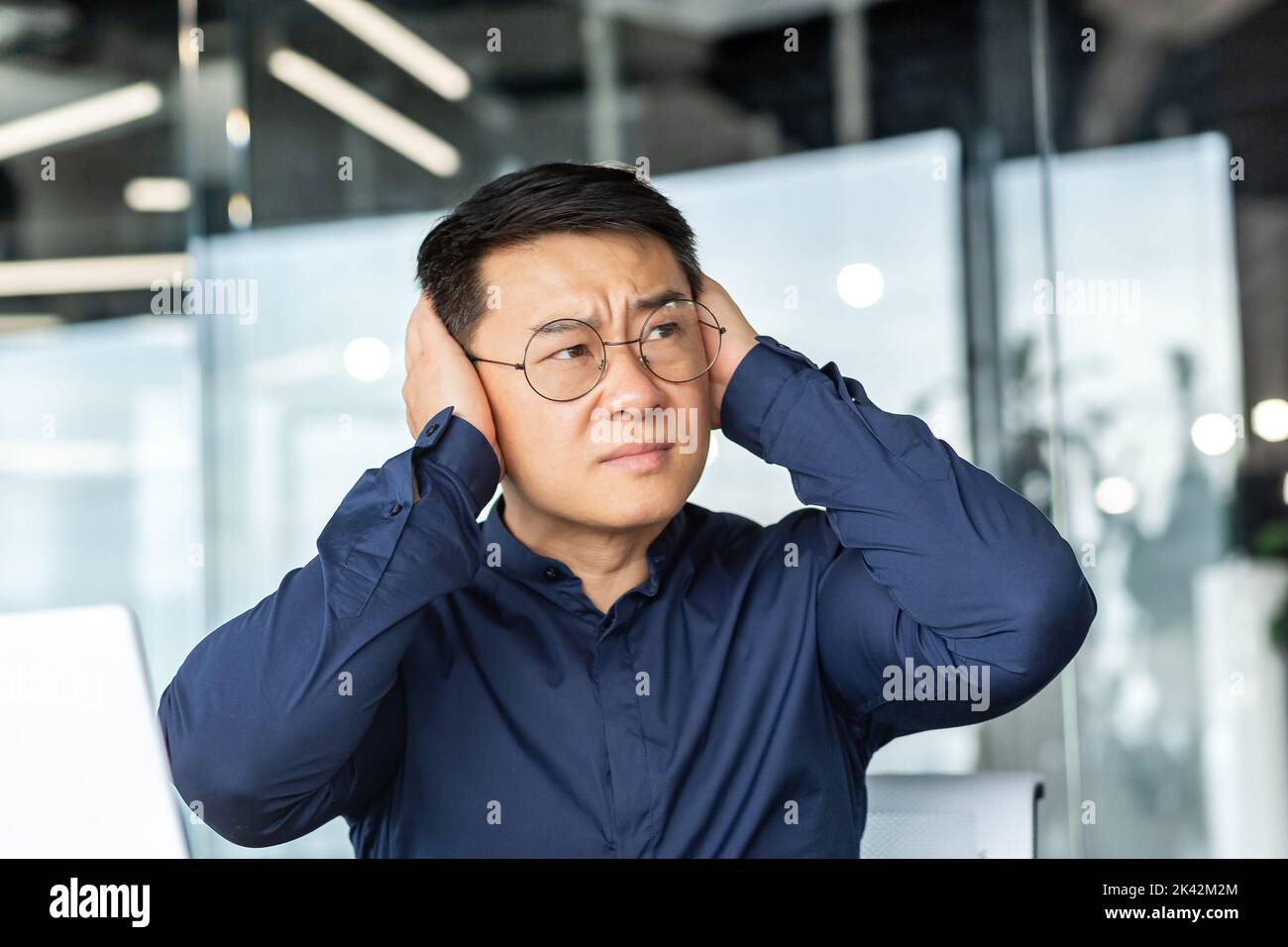 Ear discomfort hi res stock photography and images Alamy Ear discomfort hi res stock photography and images Alamy