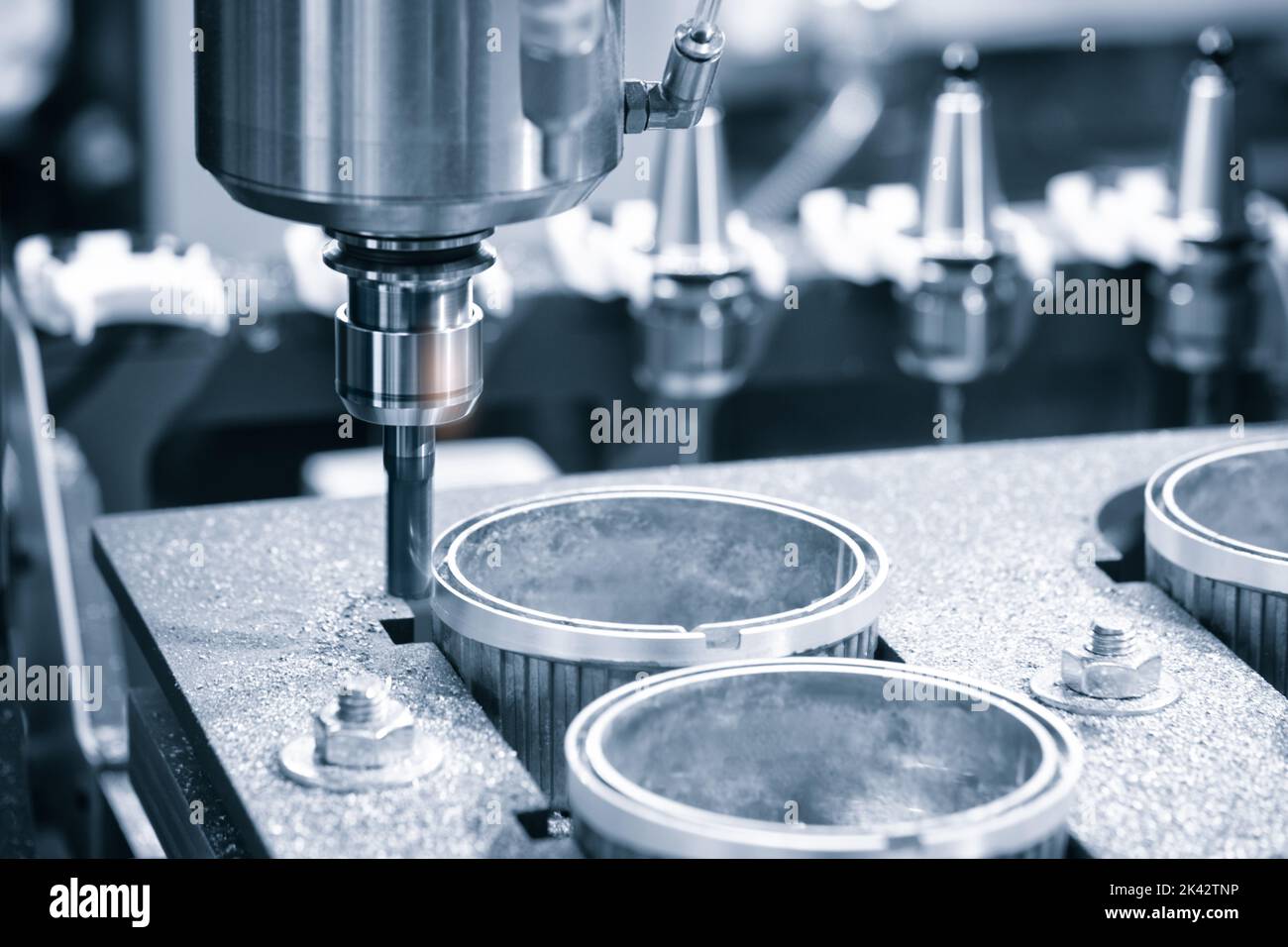 industrial metalworking cutting movement process by milling cutter