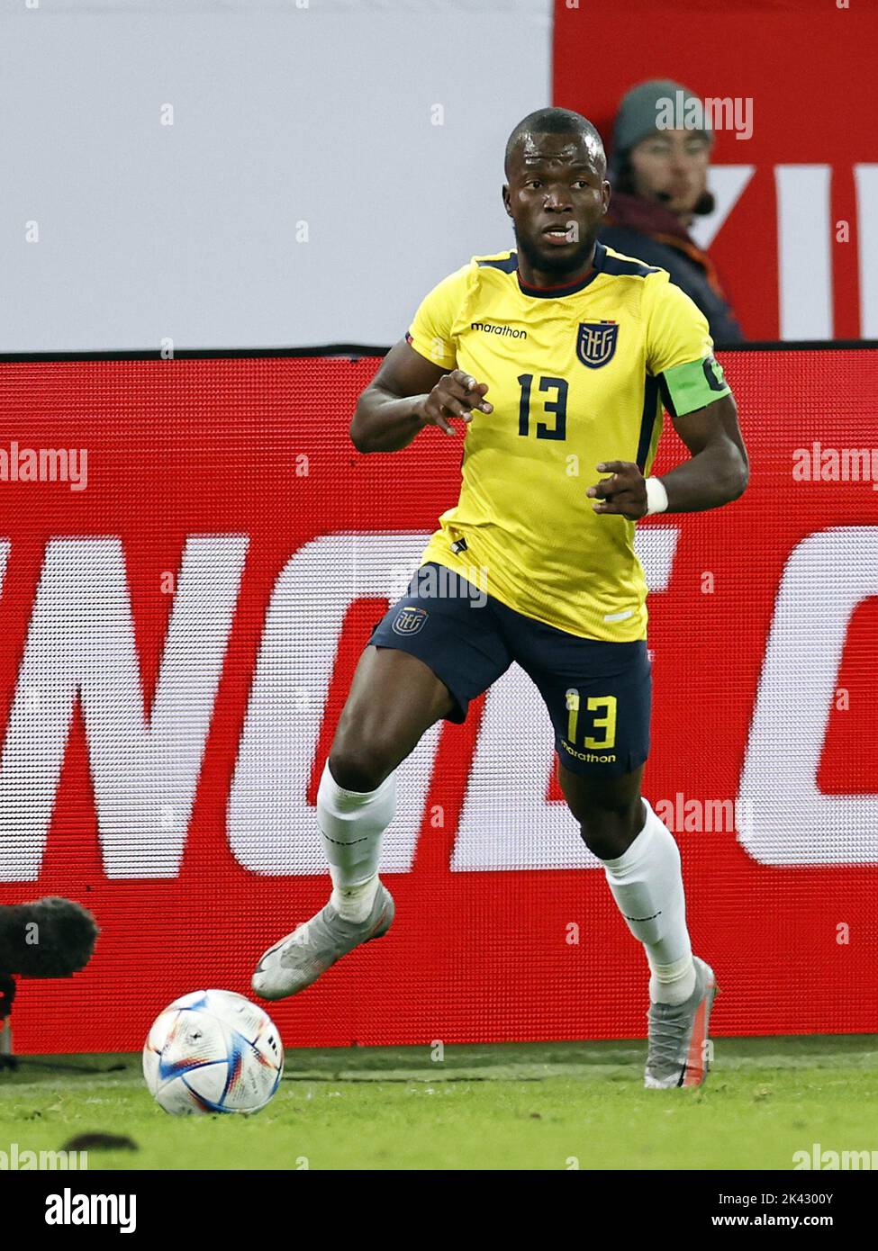DUSSELDORF - Enner Valencia of Ecuador during the international friendly match between Japan and Ecuador at the Dusseldorf Arena on September 27, 2022 in Dusseldorf, Germany. ANP | Dutch Height | Maurice van Steen Stock Photo