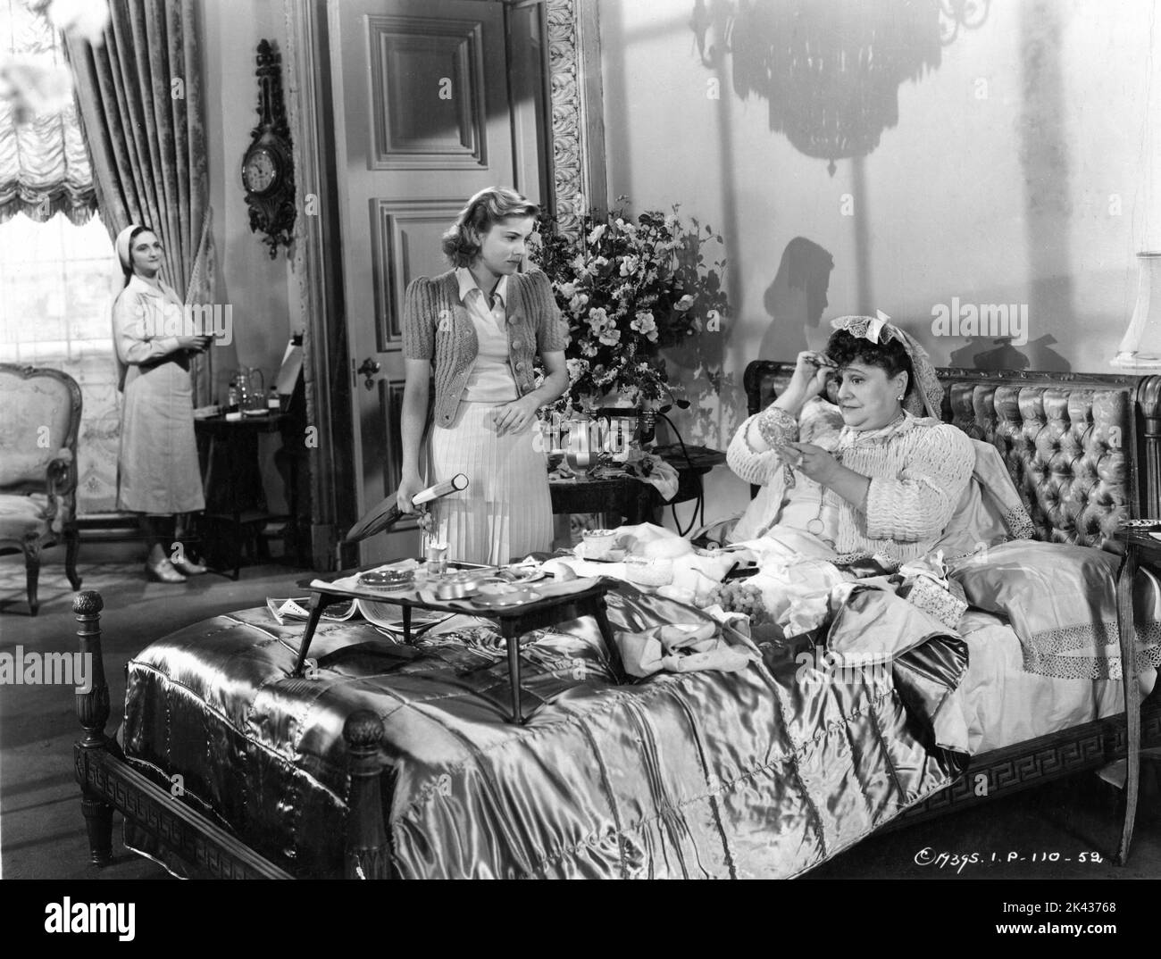 JOAN FONTAINE and FLORENCE BATES as Mrs. Van Hopper in REBECCA 1940 director ALFRED HITCHCOCK novel Daphne Du Maurier producer David O. Selznick Selznick International Pictures / United Artists Stock Photo