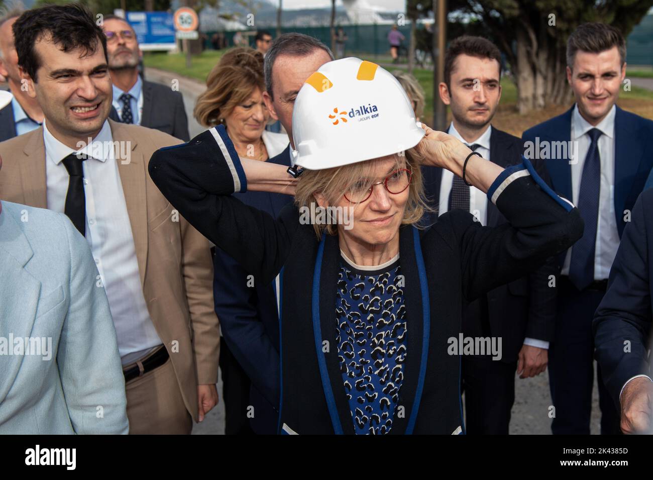 Nice, France. 29th Sep, 2022. Agnes Pannier-Runacher wears a helmet during the visit of the ecological heating network under construction. Agnes Pannier-Runacher, Minister of Ecological Transition is visiting Nice (Alpes-maritimes) on the theme of energy sobriety and energy savings. Credit: SOPA Images Limited/Alamy Live News Stock Photo