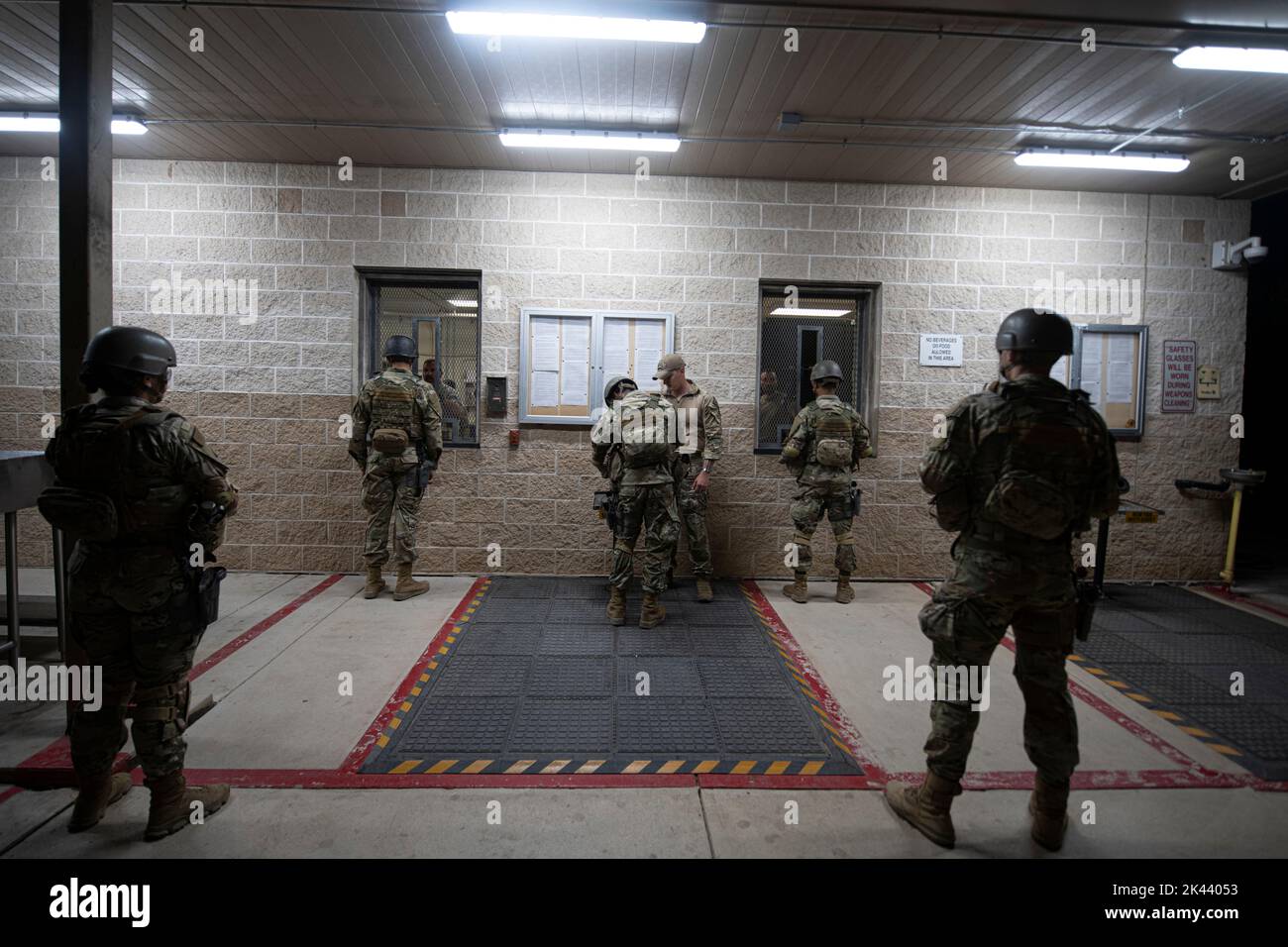 Base security operations course hi-res stock photography and images - Alamy