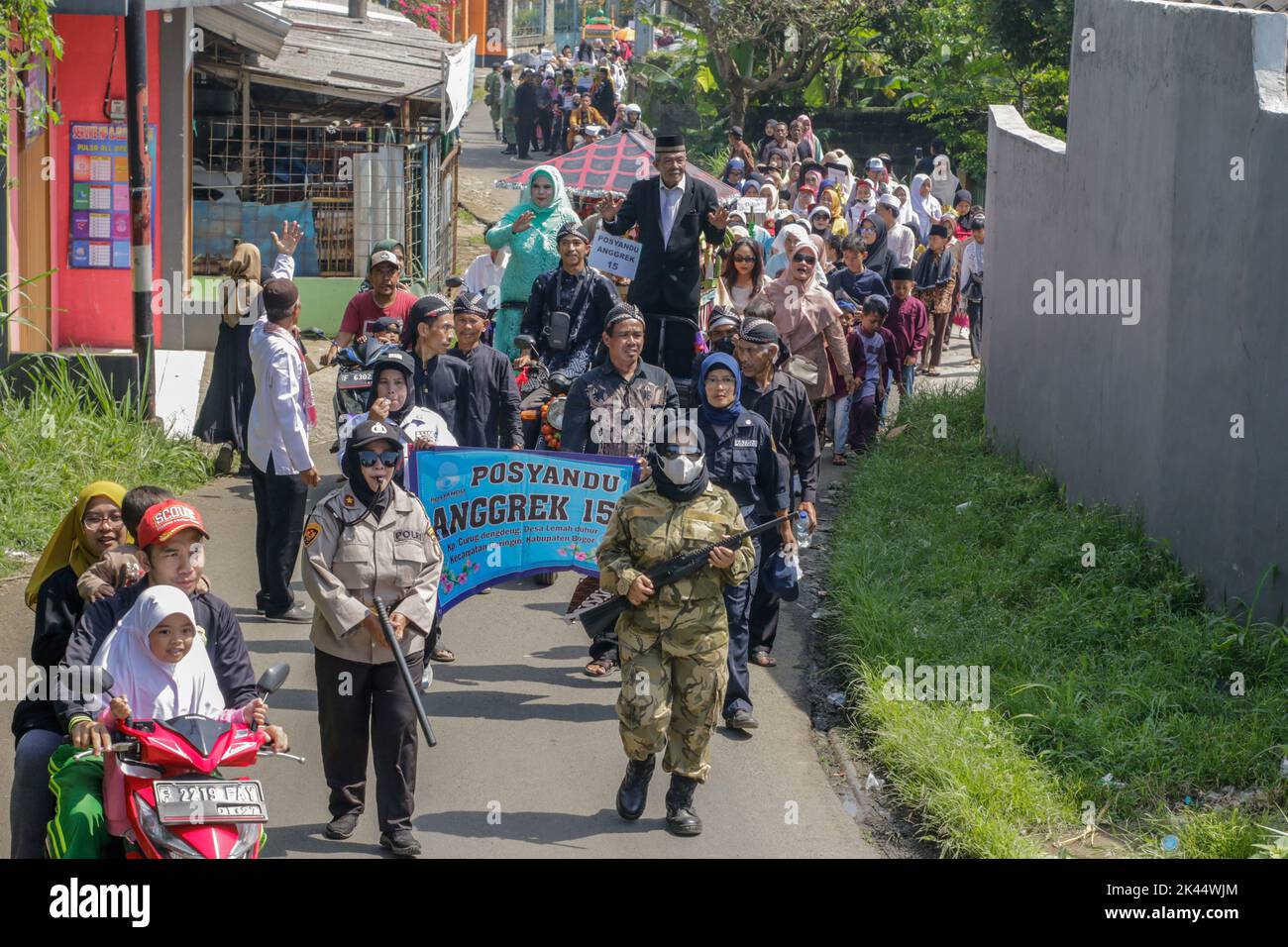 BOGOR, INDONESIA - September 25, 2022: Residents of Cimande Village, Indonesia, welcomed the birth of Prophet Muhammad SAW by holding a parade Stock Photo