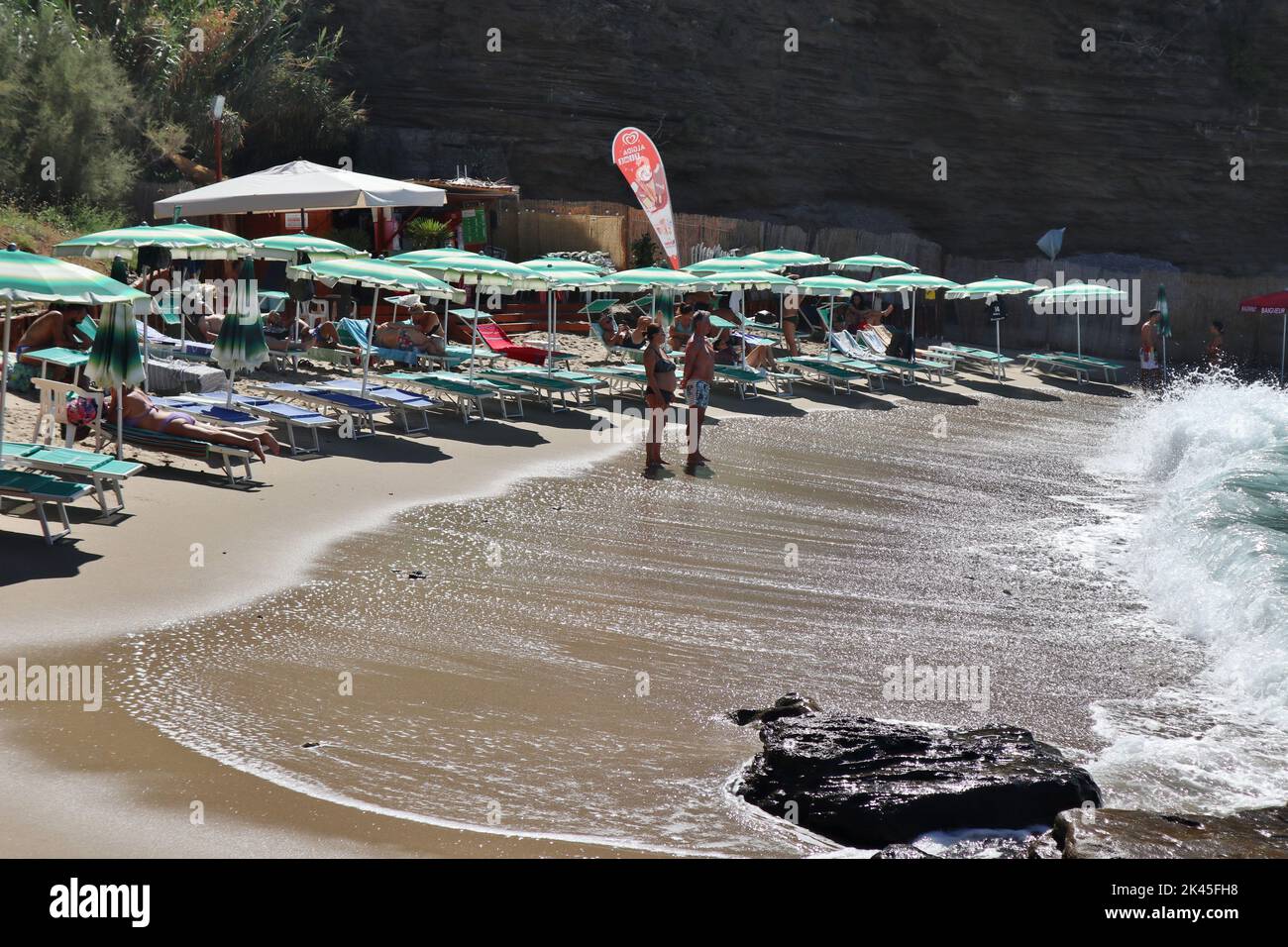 Sentiero in spiaggia hi-res stock photography and images - Alamy