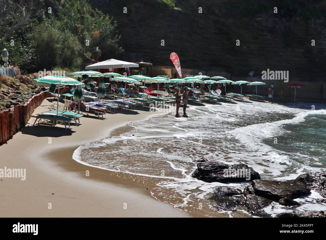 Sentiero in spiaggia hi-res stock photography and images - Alamy