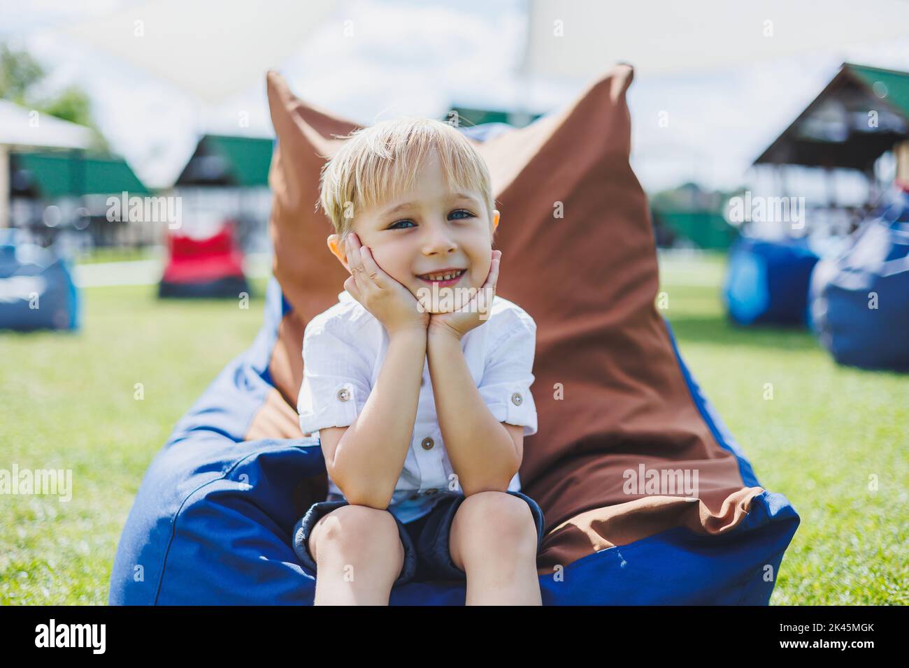 Playing bean bag boy hi-res stock photography and images - Alamy