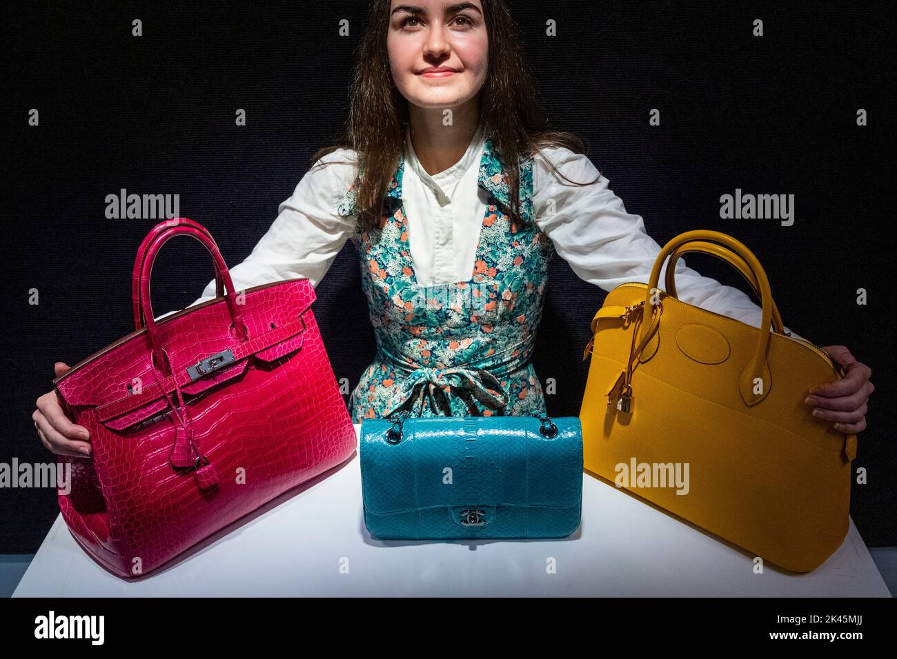 Hermes shiny porosus crocodile birkin hi-res stock photography and images -  Alamy