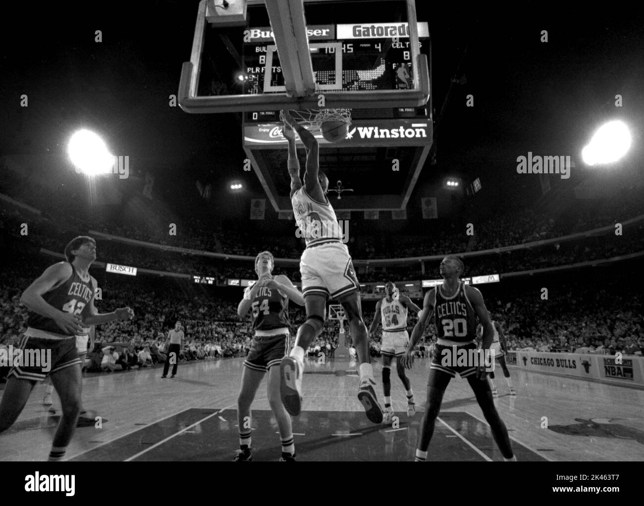 michael jordan dunk black and white