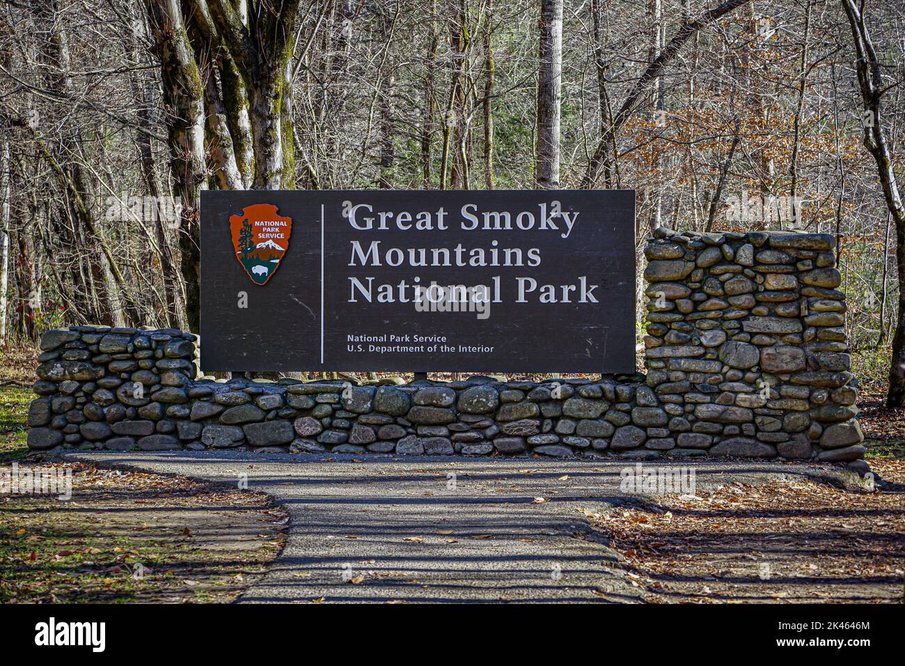 Smoky mountains national park sign hi-res stock photography and images -  Alamy
