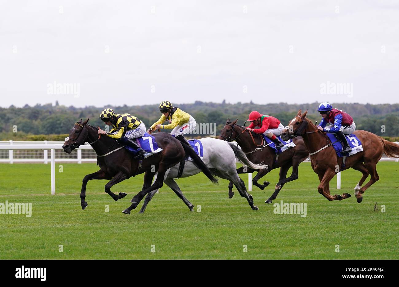Malakahna and Callum Hutchinson (left) coming home to win the Londonmetric Handicap during day one of the Peroni Italia Autumn Racing Weekend at Ascot racecourse. Picture date: Friday September 30, 2022. Stock Photo