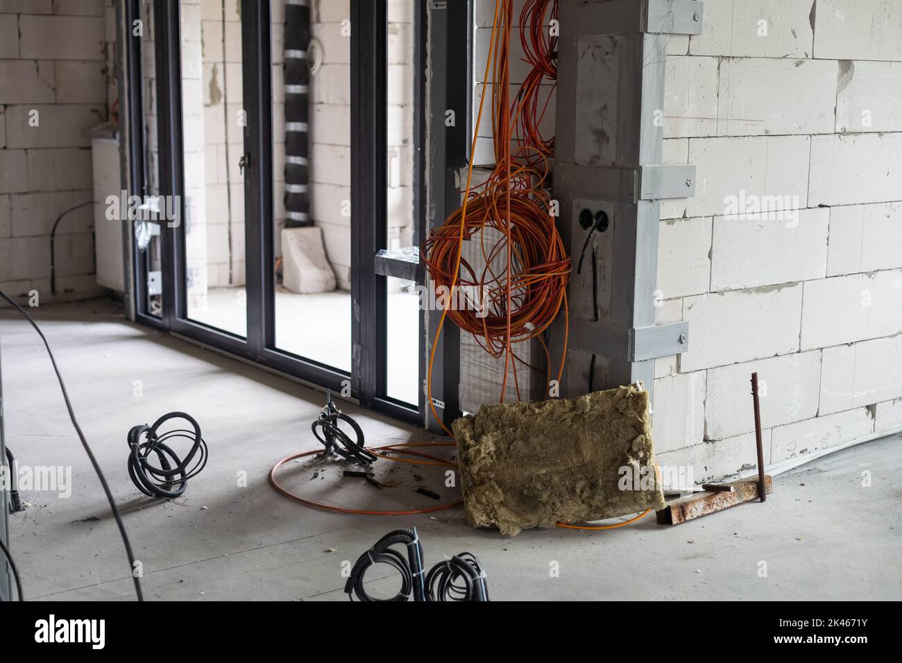 Electrical wiring work at a construction site. Wire extension Stock Photo Alamy