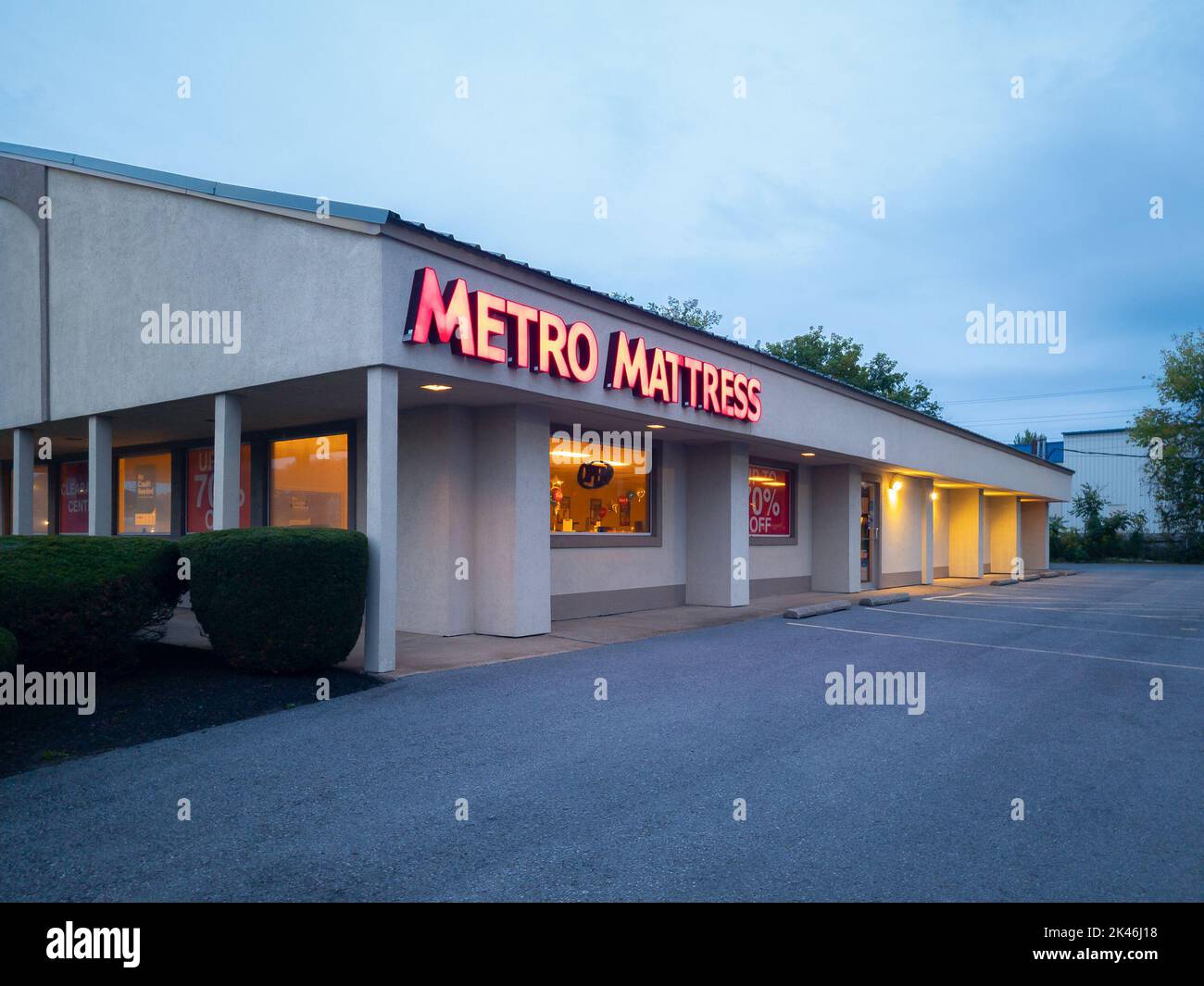 Metro mattress hires stock photography and images Alamy