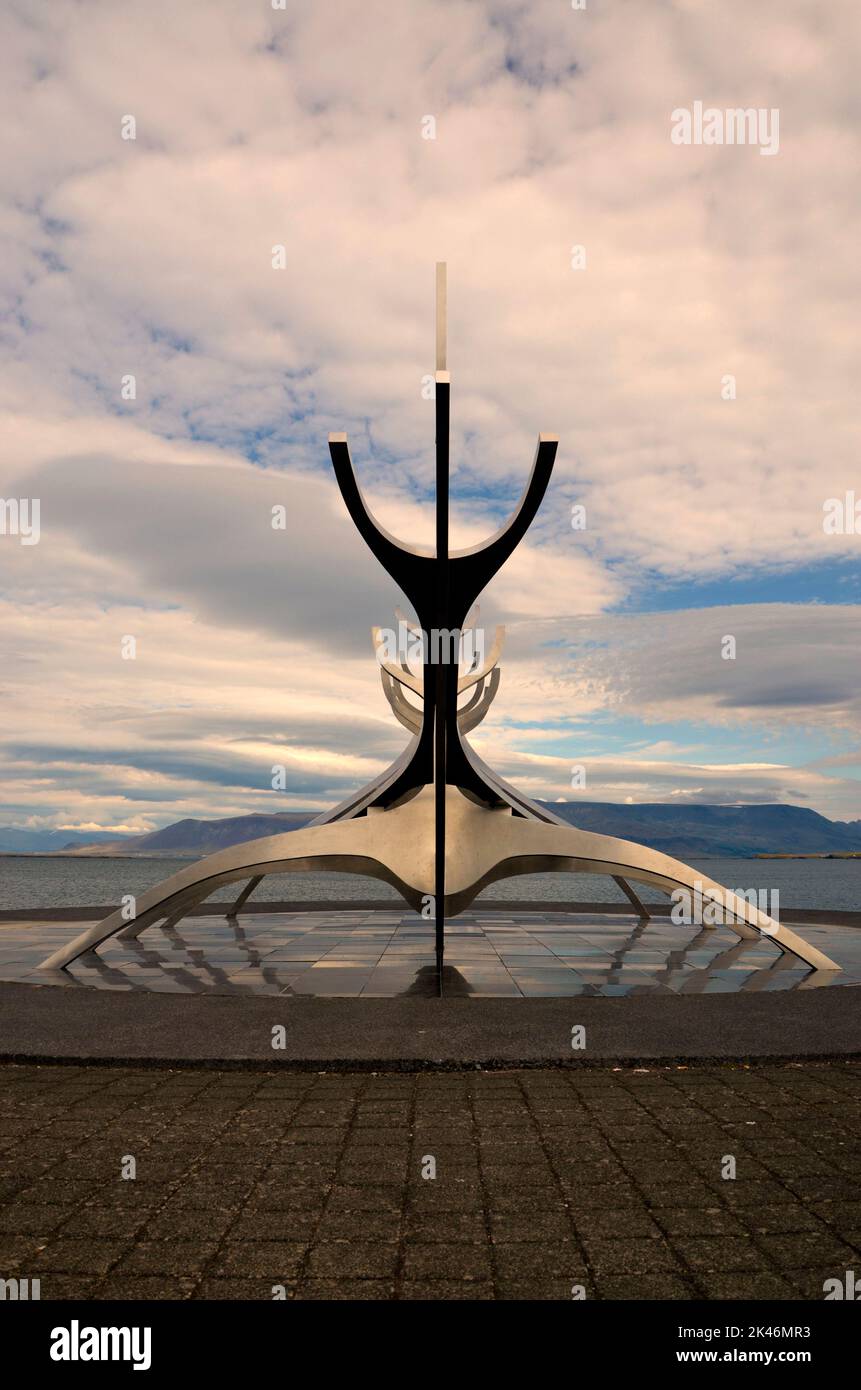 The Sun Voyager Viking Ship sculpture Reykjavik Iceland Stock Photo Alamy
