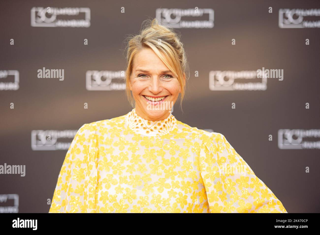 Hamburg, Germany. 30th Sep, 2022. Tanja Wedhorn, actress, arrives at the 30th Filmfest Hamburg for the photocall of the film 'Saving the climate for beginners'. Credit: Daniel Reinhardt/dpa/Alamy Live News Stock Photo